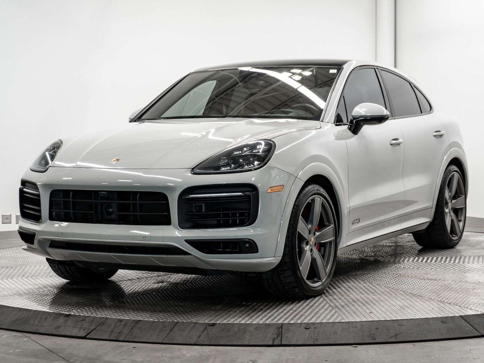 2021 Porsche Cayenne Premium Package Plus | Assistance Package | Night