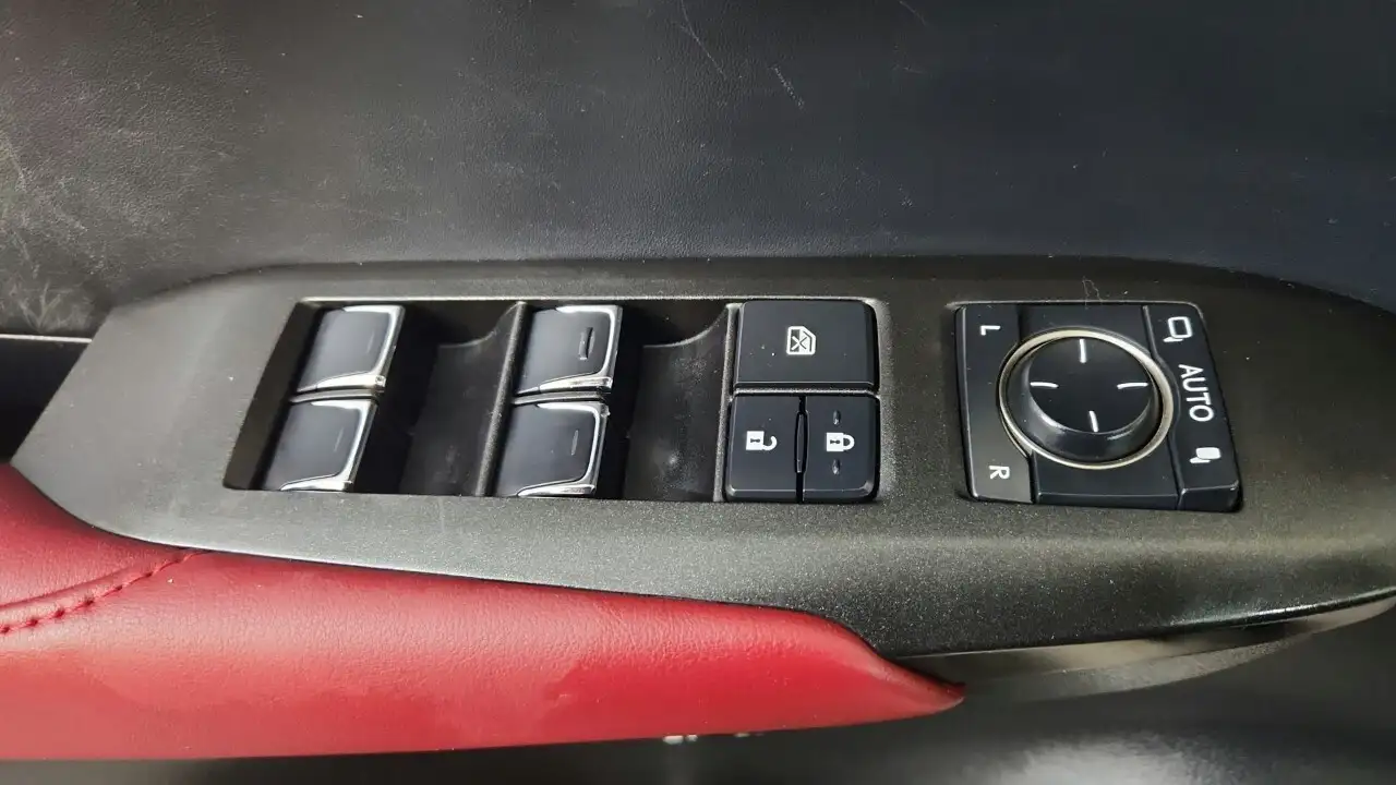 Lexus NX снимка Lexus NX