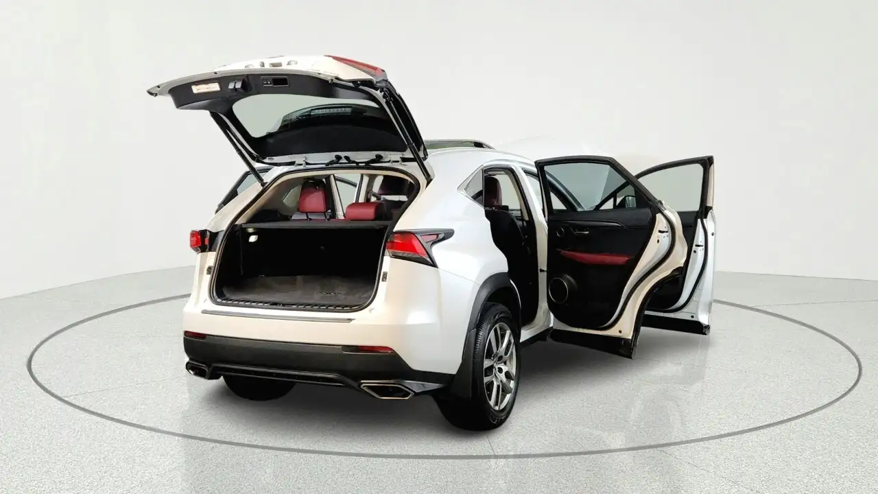 Lexus NX снимка Lexus NX