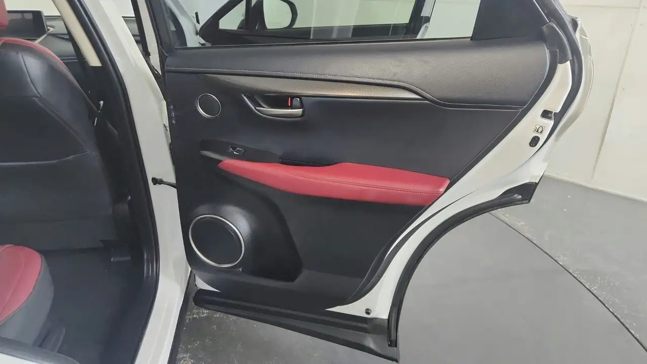 Lexus NX снимка Lexus NX