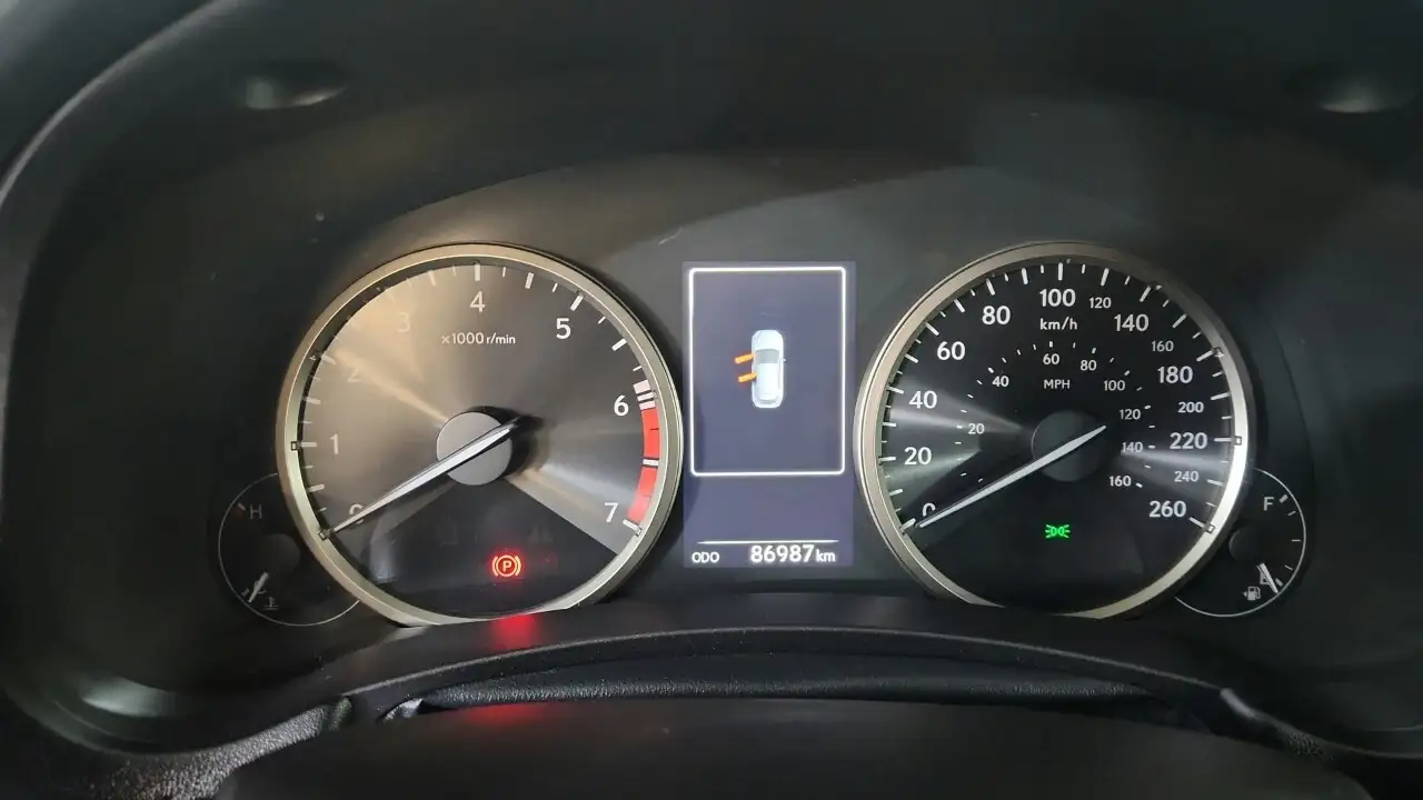 Lexus NX снимка Lexus NX