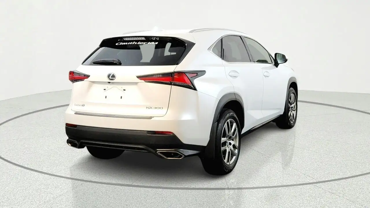 Lexus NX снимка Lexus NX