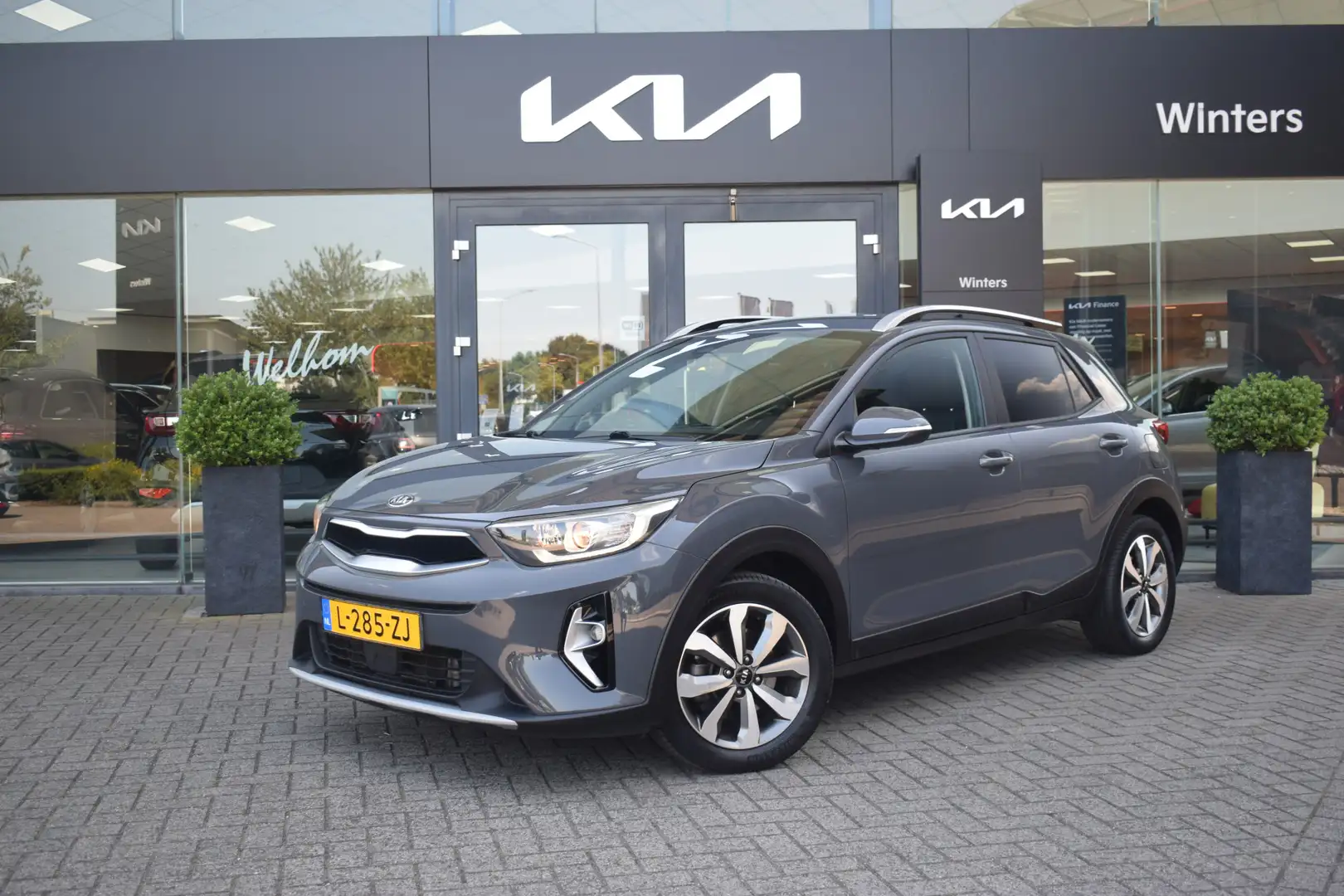 Kia Stonic 1.0 T-GDi MHEV DynamicPlusLine | Climate Control | Grijs - 1