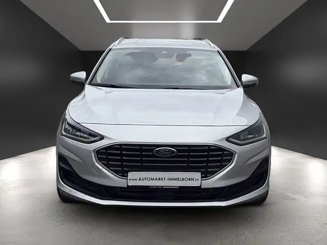 Ford Focus view 9