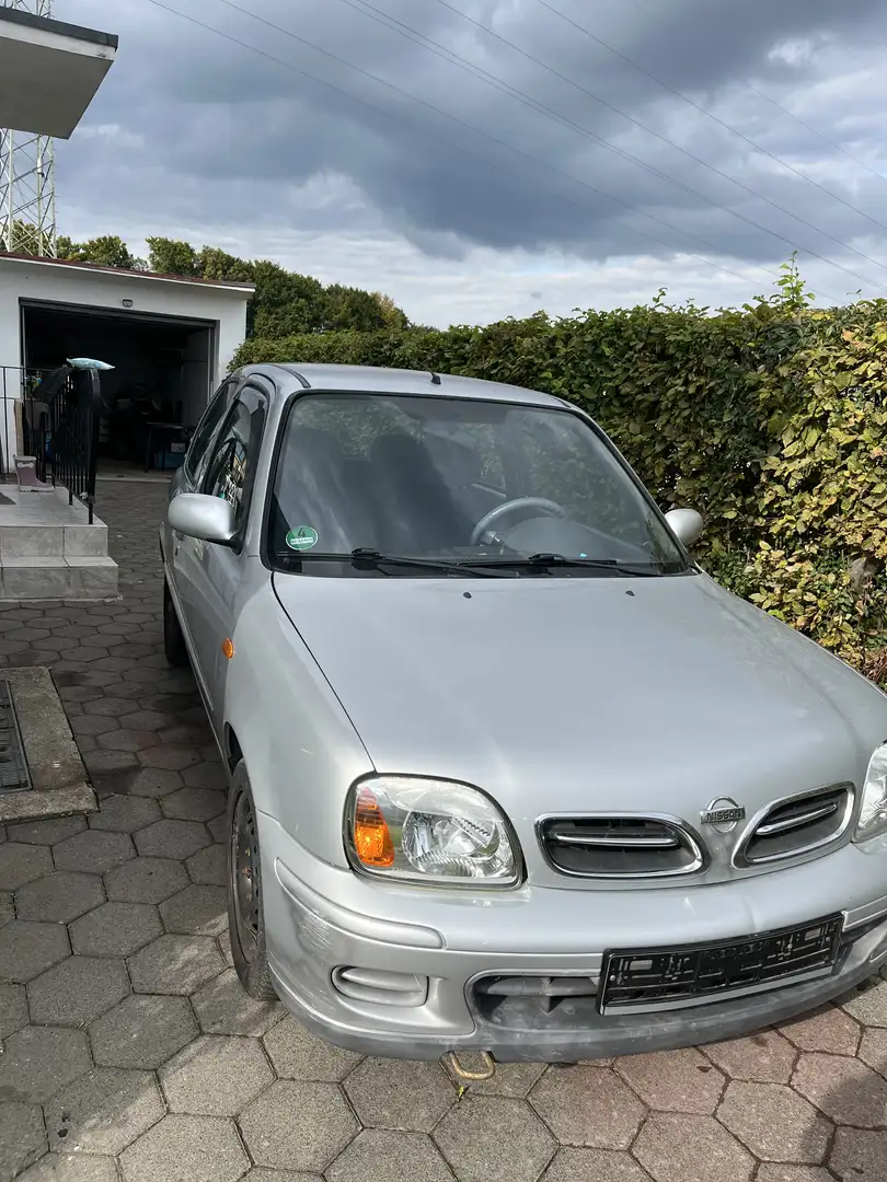 Nissan Micra 1.0 Elegance - 2