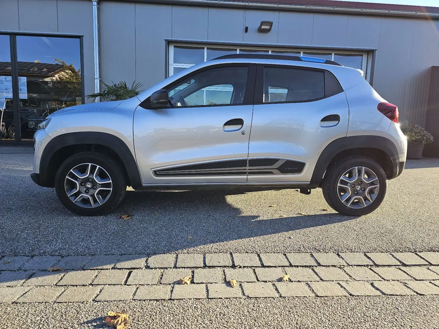 Dacia Spring 45 Electric Comfort 8xRäder*CCS*Klima* Silber - 2