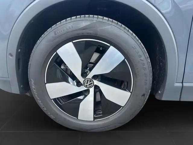 Volkswagen Tiguan view 7