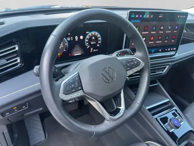 Volkswagen Tiguan view 9