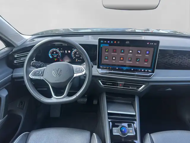 Volkswagen Tiguan view 5