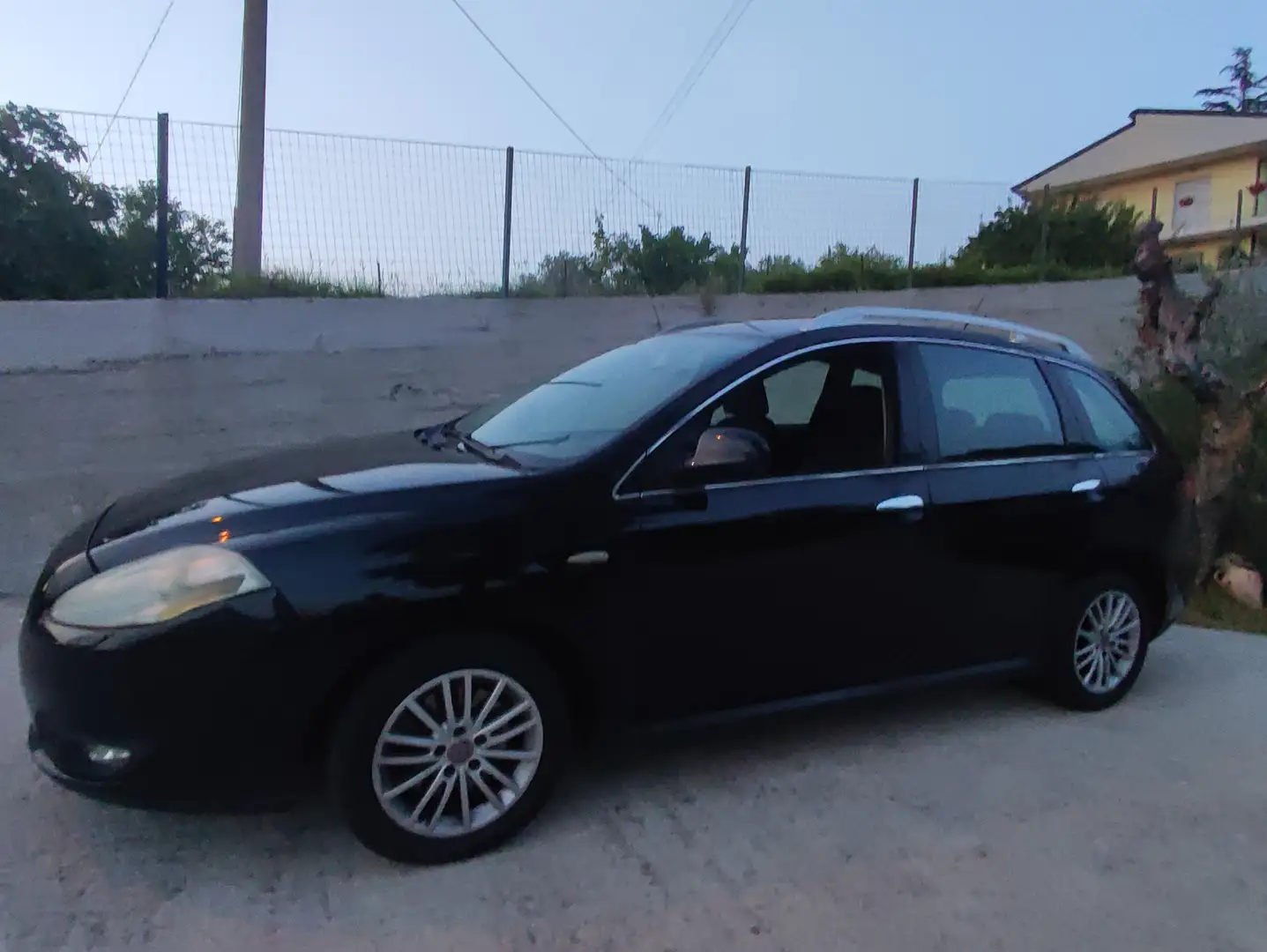 Fiat Croma Croma II 2007 1.9 mjt 16v Emotion 150cv auto Noir - 1