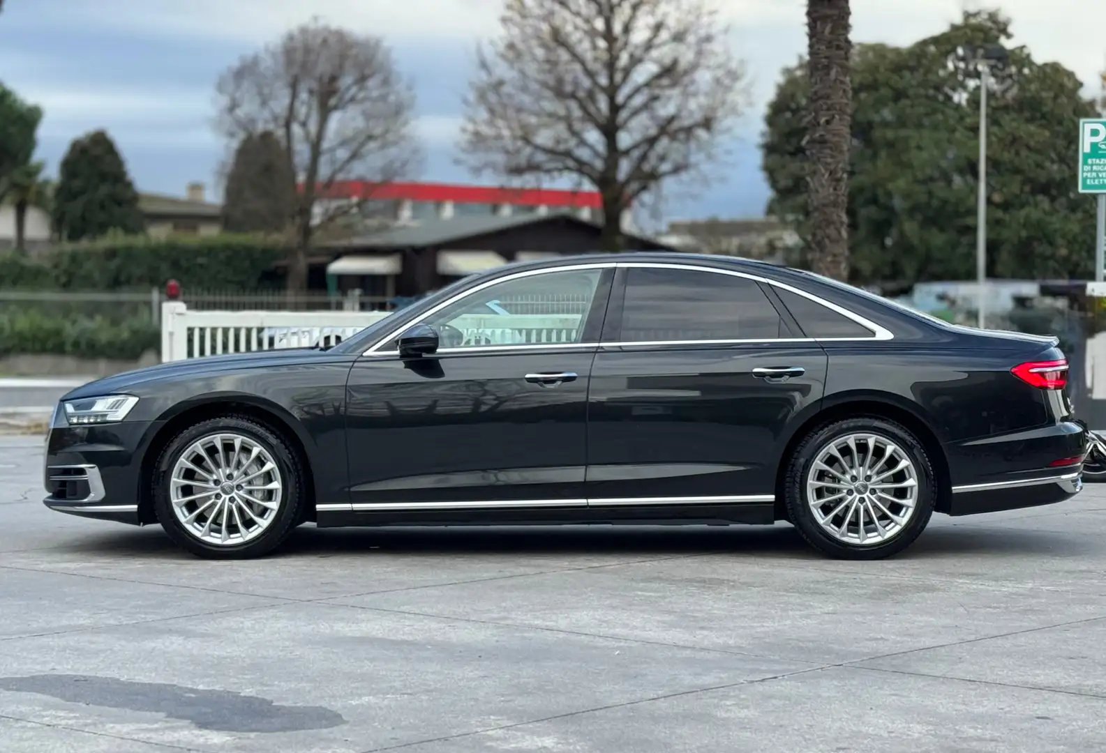 Audi A8 IV 2020 50 3.0 tdi mhev quattro tiptronic Nero - 2