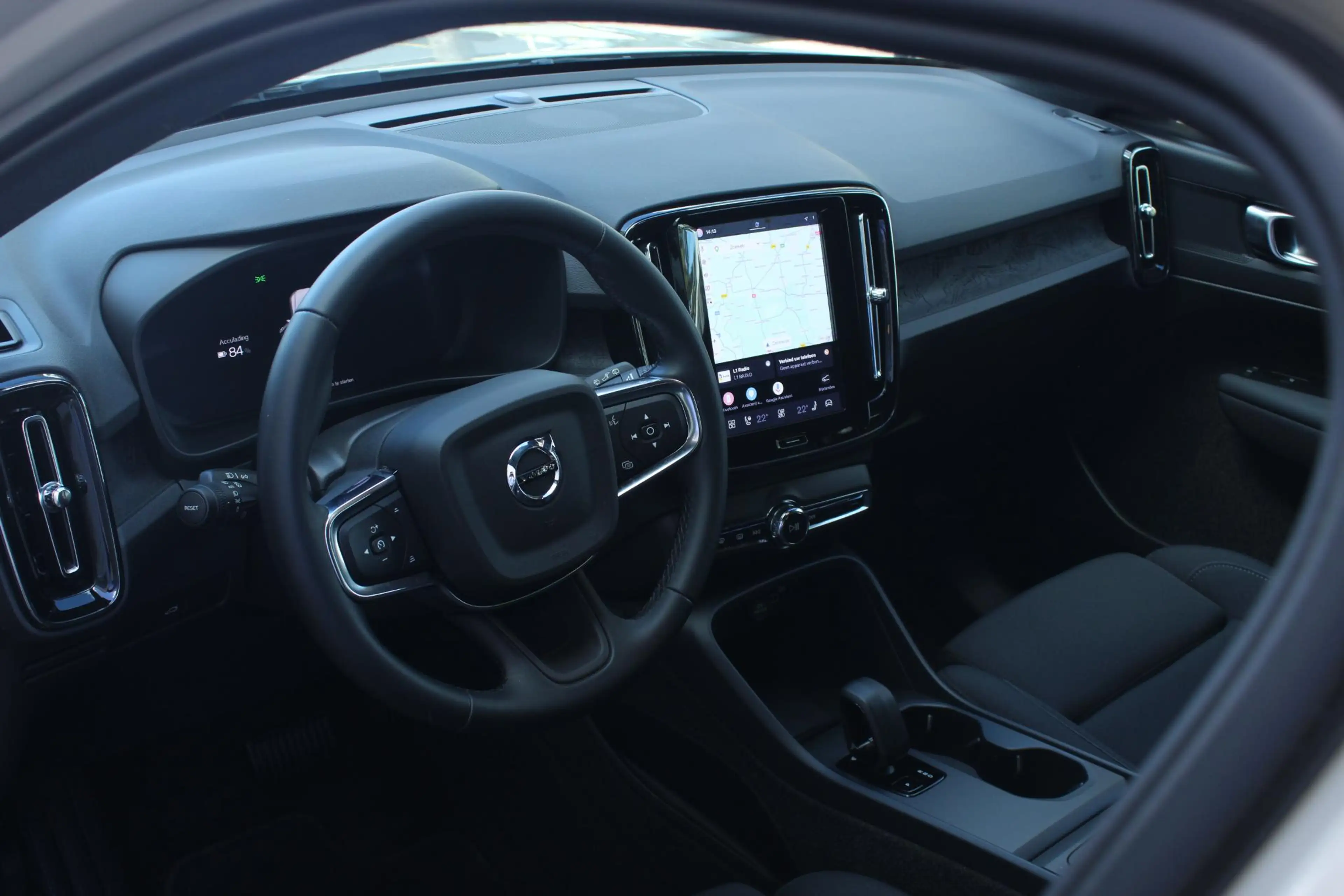 Volvo EX40 Single Motor Extended Range Plus 82 kWh | Trekhaak — photo 8