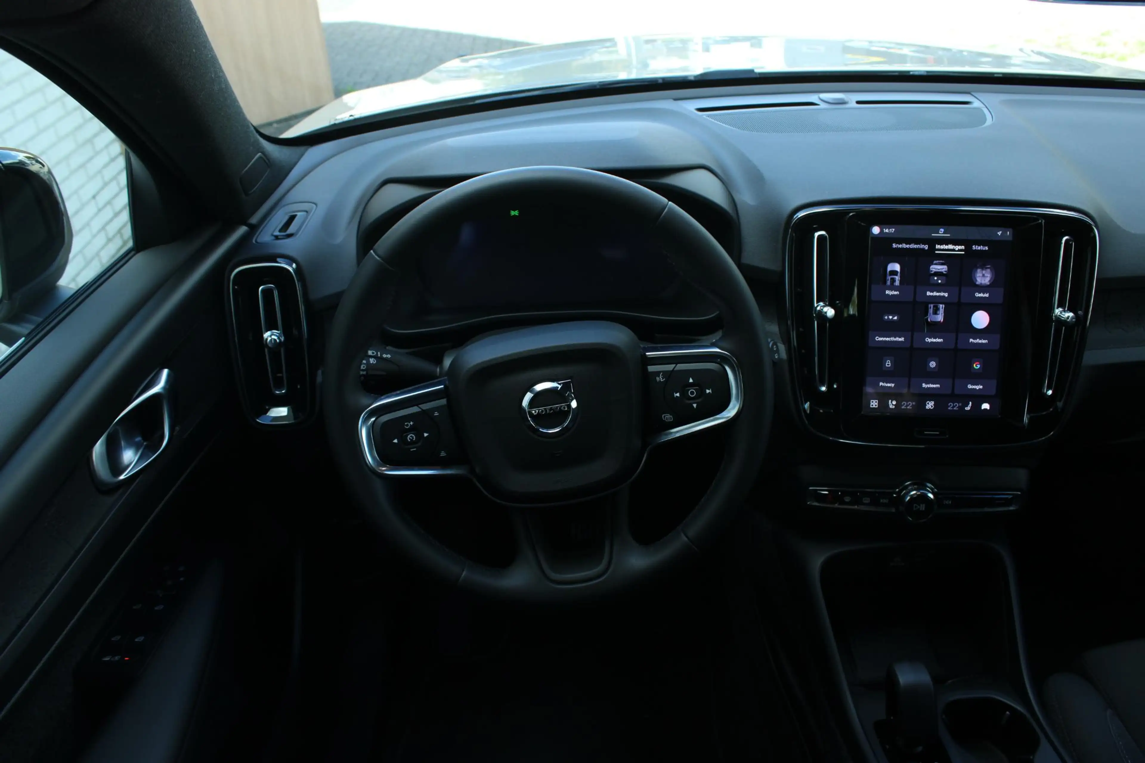 Volvo EX40 Single Motor Extended Range Plus 82 kWh | Trekhaak — photo 12