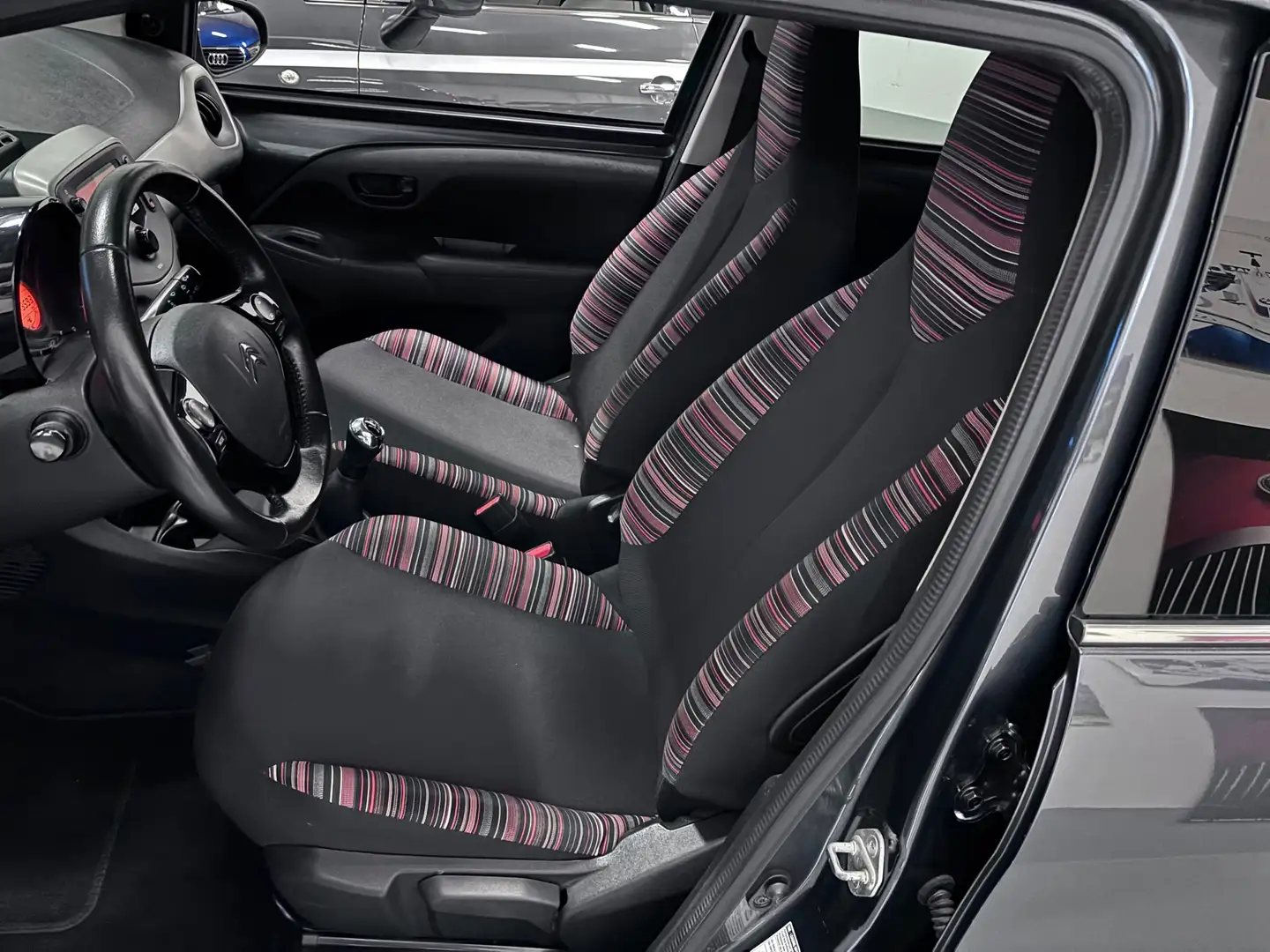Citroen C1 1.0 e-VTi Style Edition/Airco/Boekjes Gris - 2