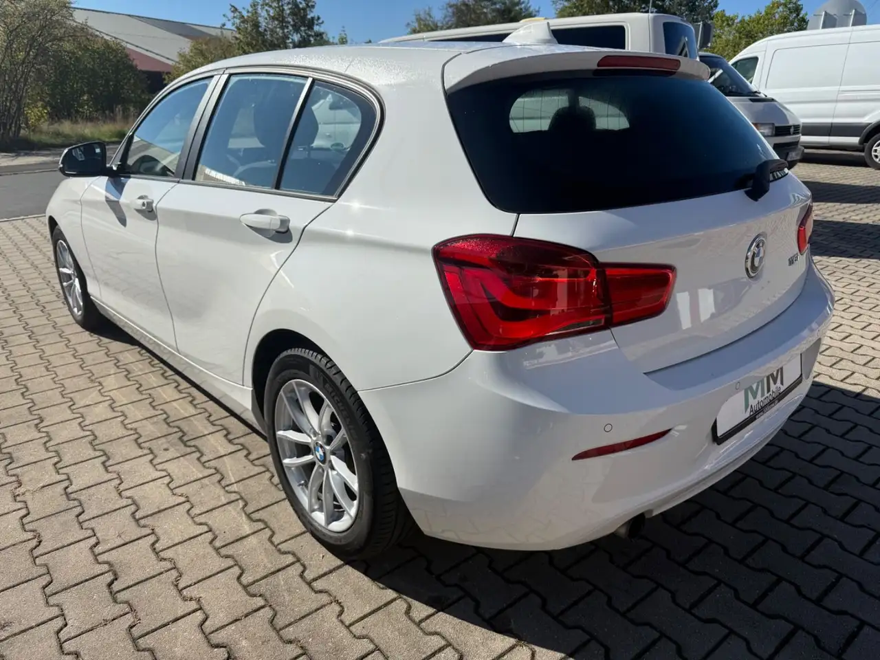 BMW 116 Citadine 5 portes — photo 3 sur 16