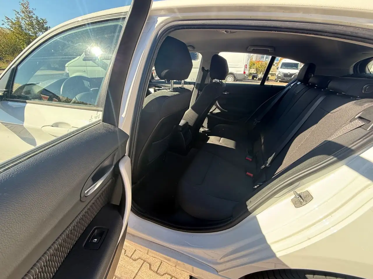 BMW 116 Citadine 5 portes — photo 10 sur 16