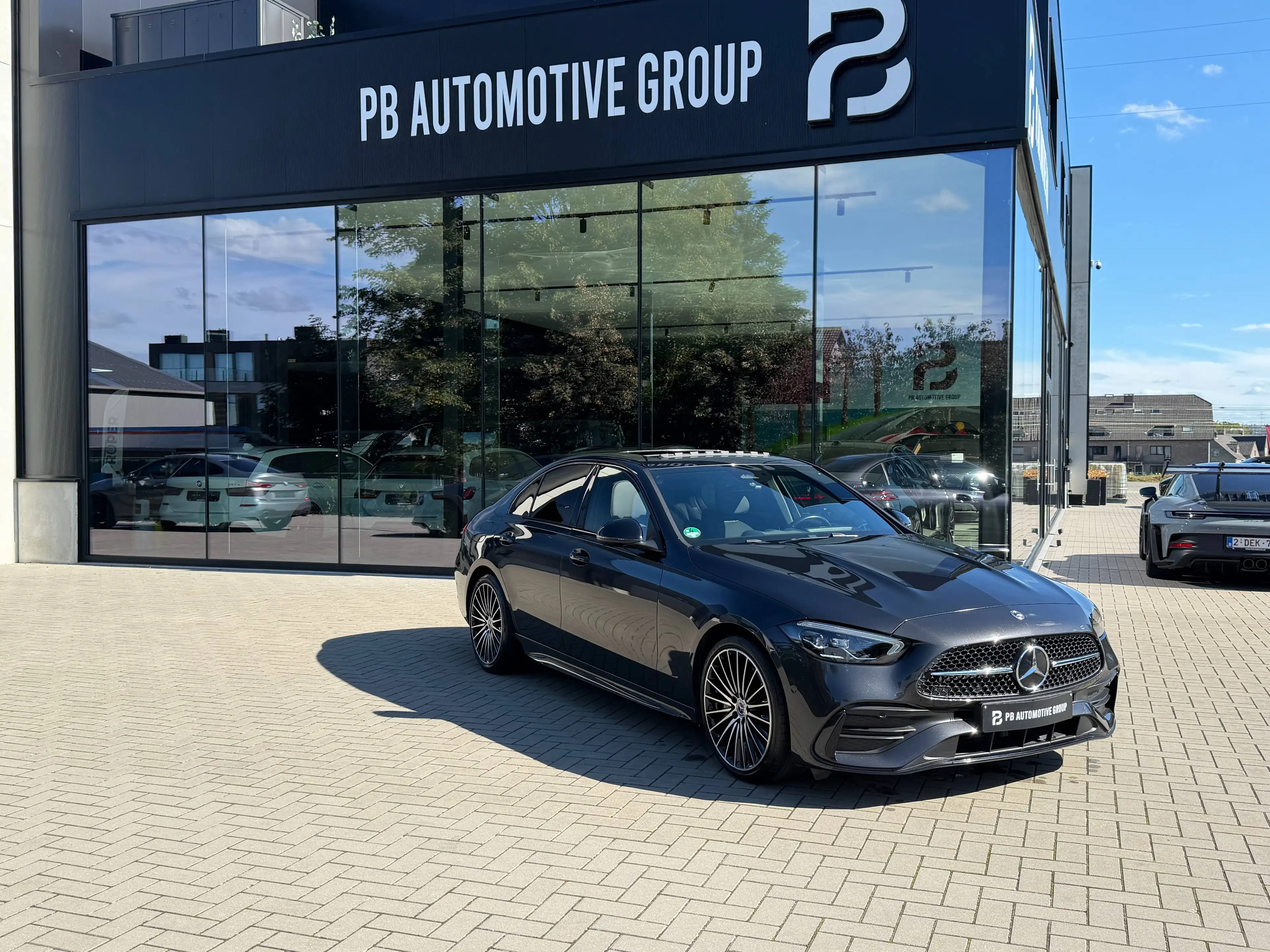 Mercedes-Benz C 180 PANODAK | MEMORY | STOELVERWARMING | CAMERA | MBUX NAVI | PDC V+A