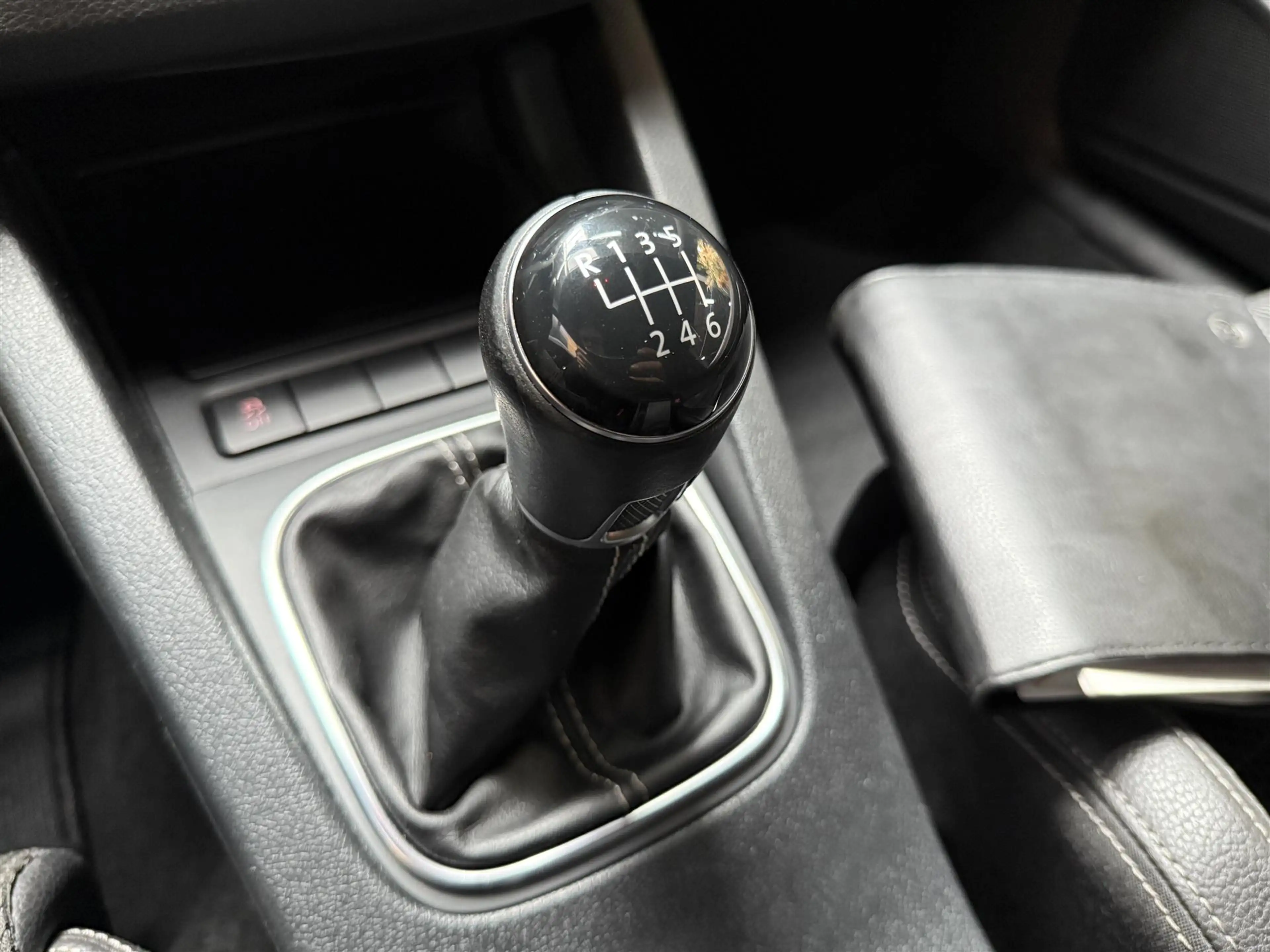 Volkswagen Scirocco 1.4 TSI 122PK Clima Navi Cruise — photo 21