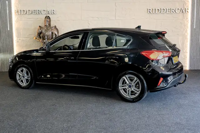 Ford Focus view 7