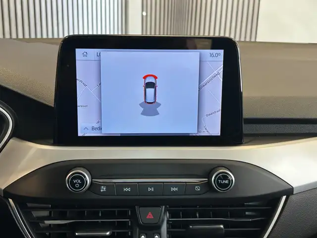 Ford Focus view 14