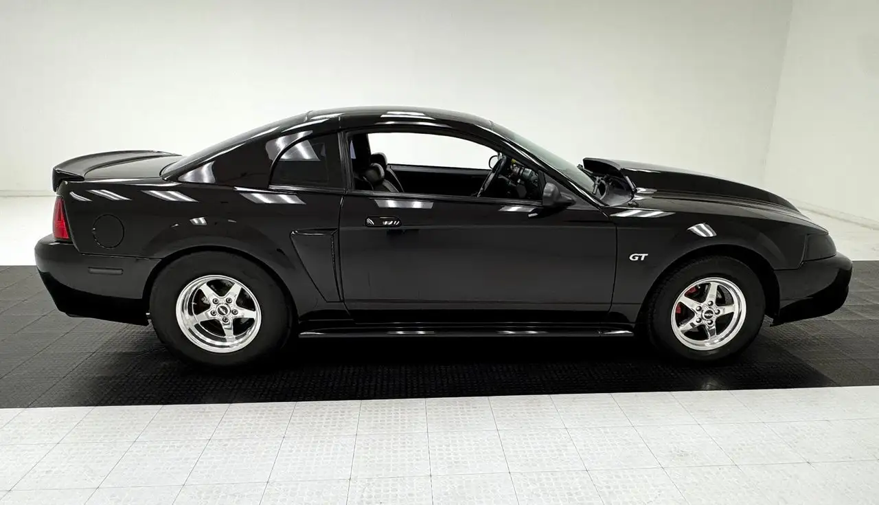 Ford Mustang GT Hardtop, foto 6