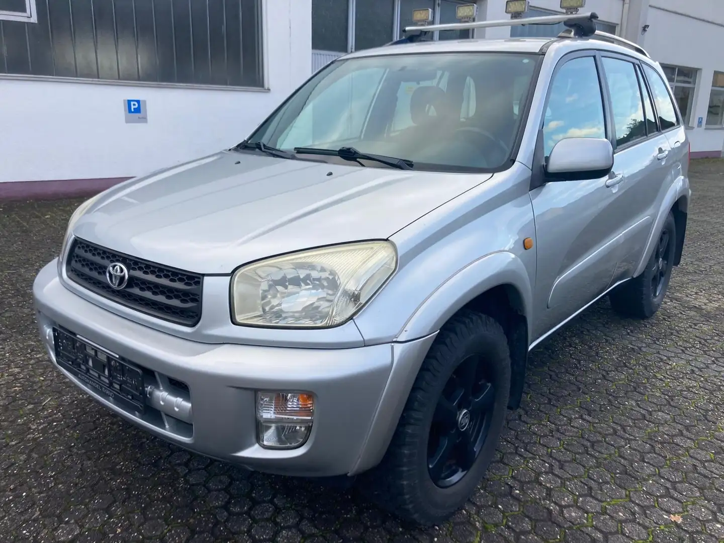 Toyota RAV 4 RAV 4 4x4, AHK, Scheckheft, Klima Silber - 1