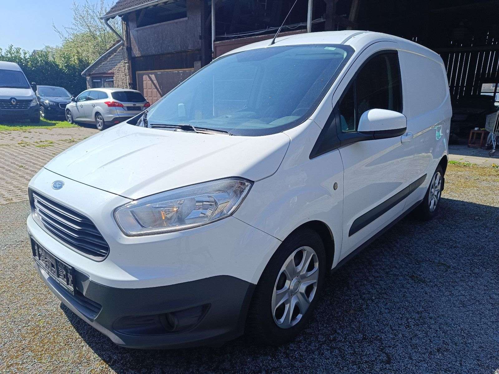 Second hand Ford Transit Courier 1.5