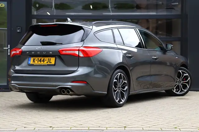 Ford Focus view 17