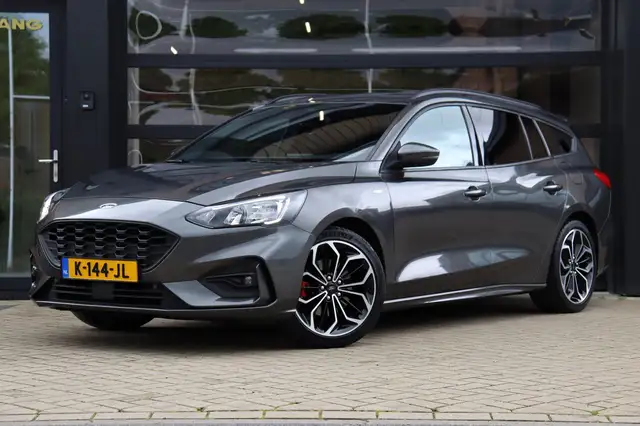 Ford Focus view 5