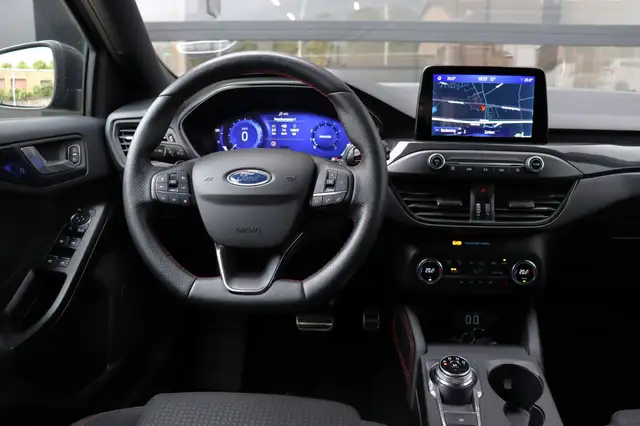 Ford Focus view 7
