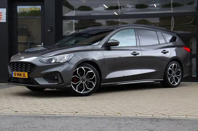 Ford Focus view 30