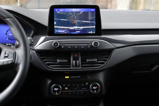Ford Focus view 9