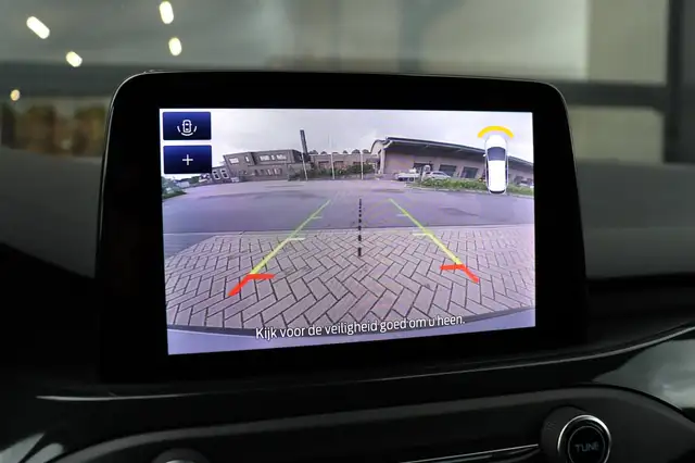 Ford Focus view 26
