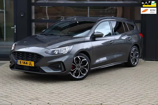 2021 Ford Focus in Blue for sale