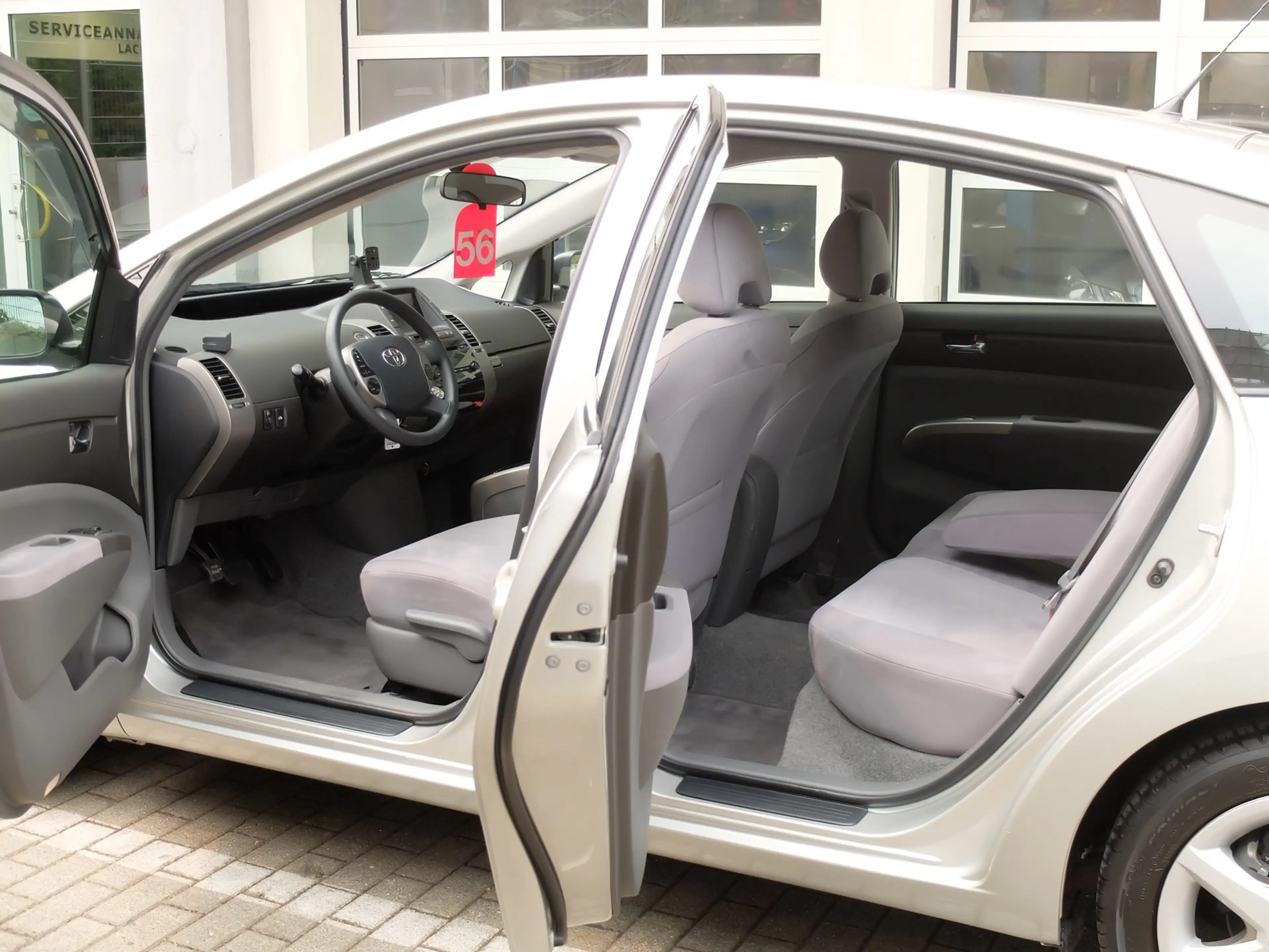 Toyota Prius+ Prius Sol nur 68 Tkm wie neu — photo 13