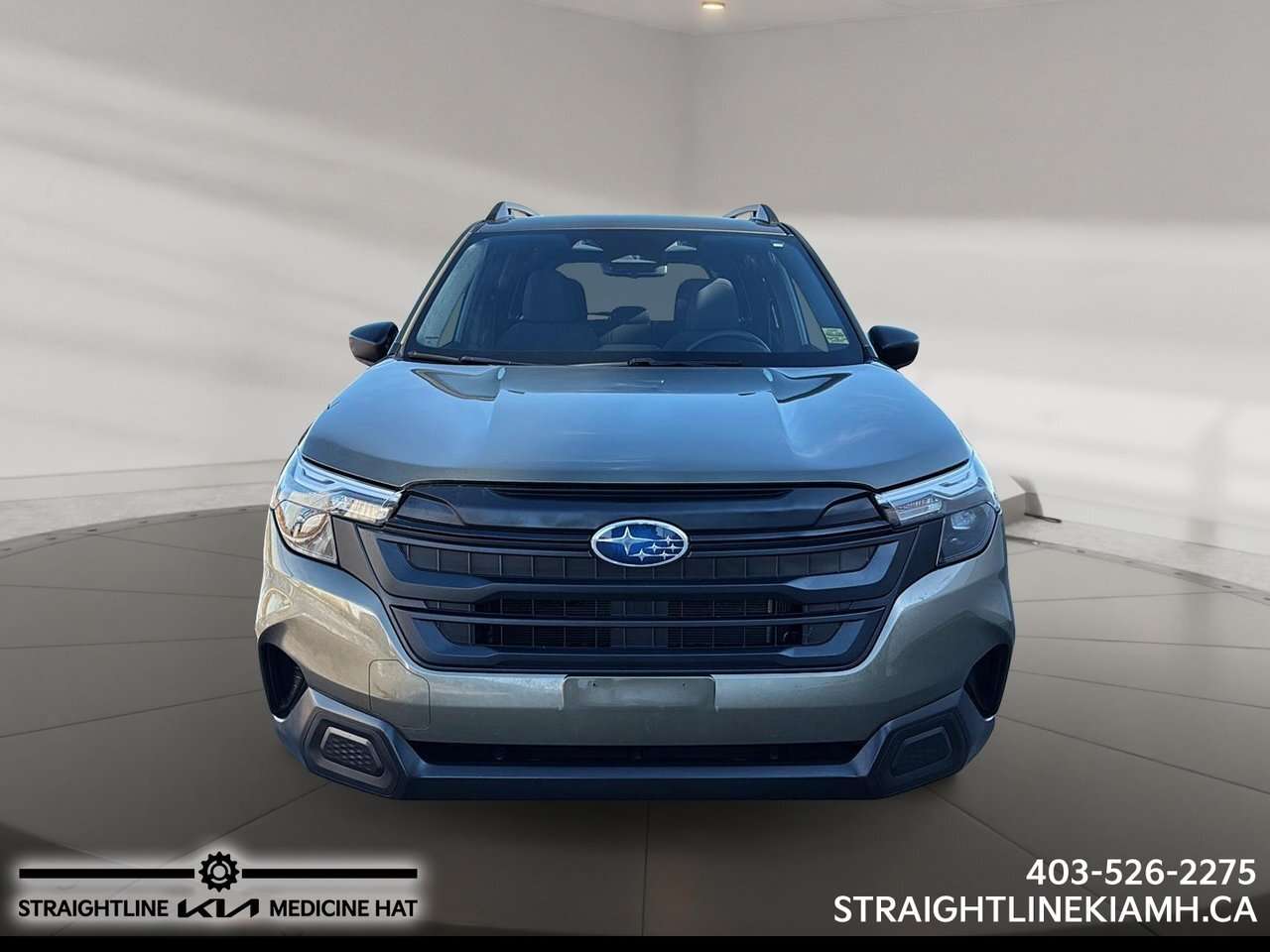 2025 Subaru Forester Convenience low kms, awd confidence, one owner, cl — снимка 1