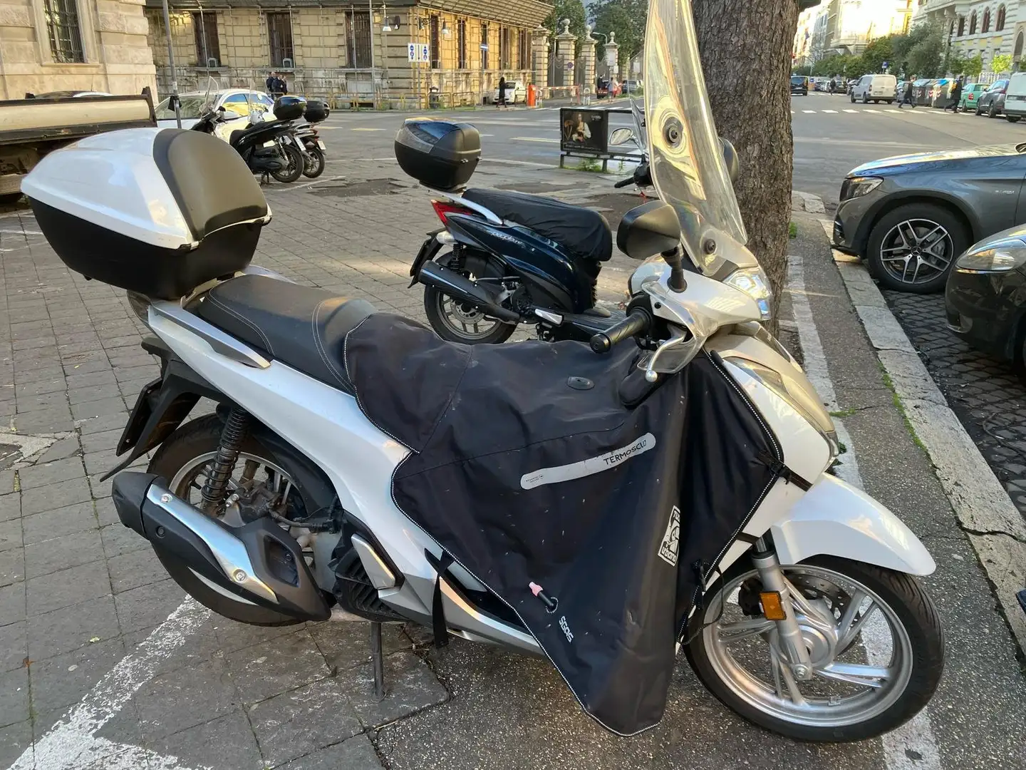 Honda SH 150i Blanc - 2
