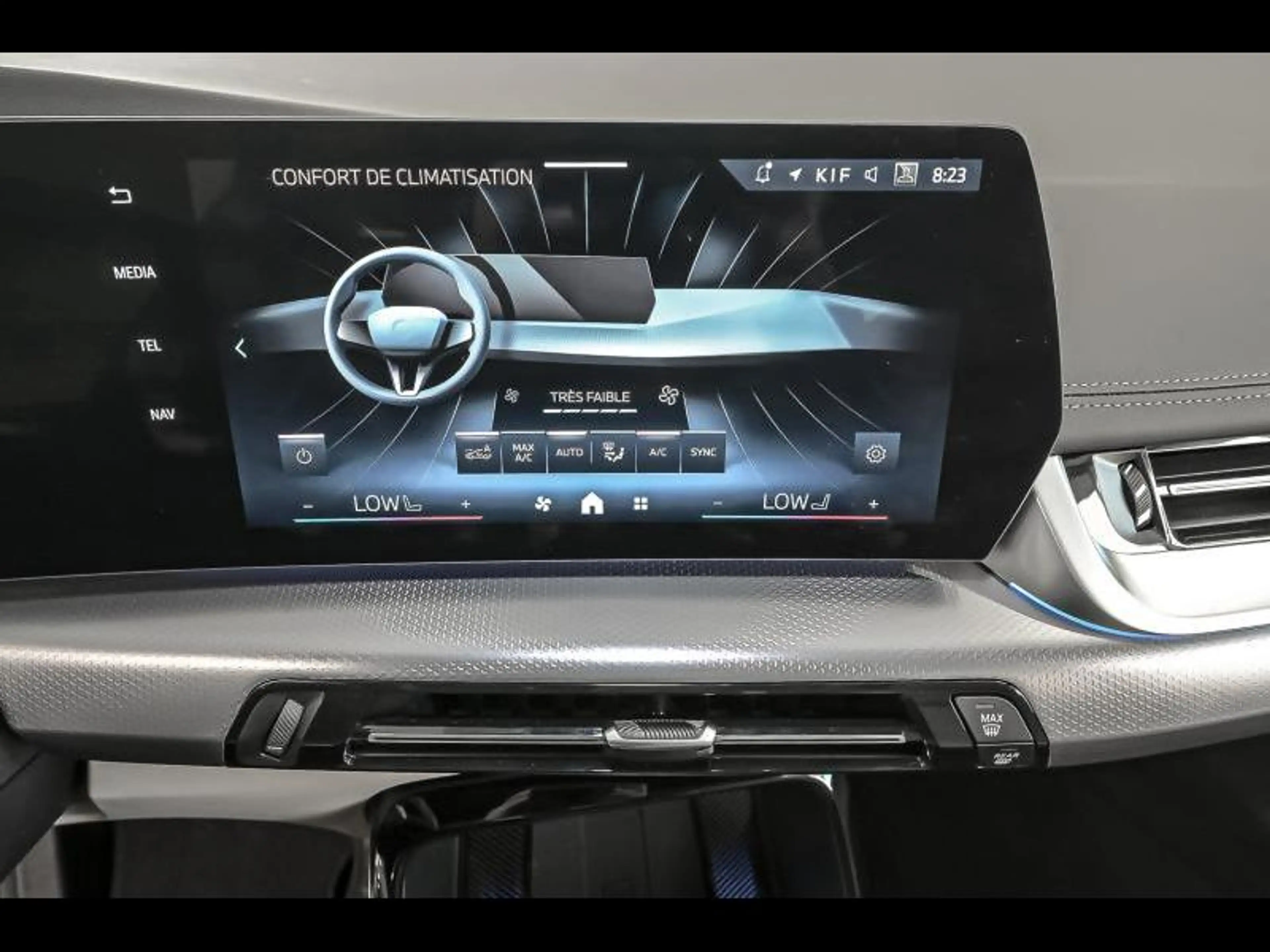 BMW 220 Active Tourer — photo 12