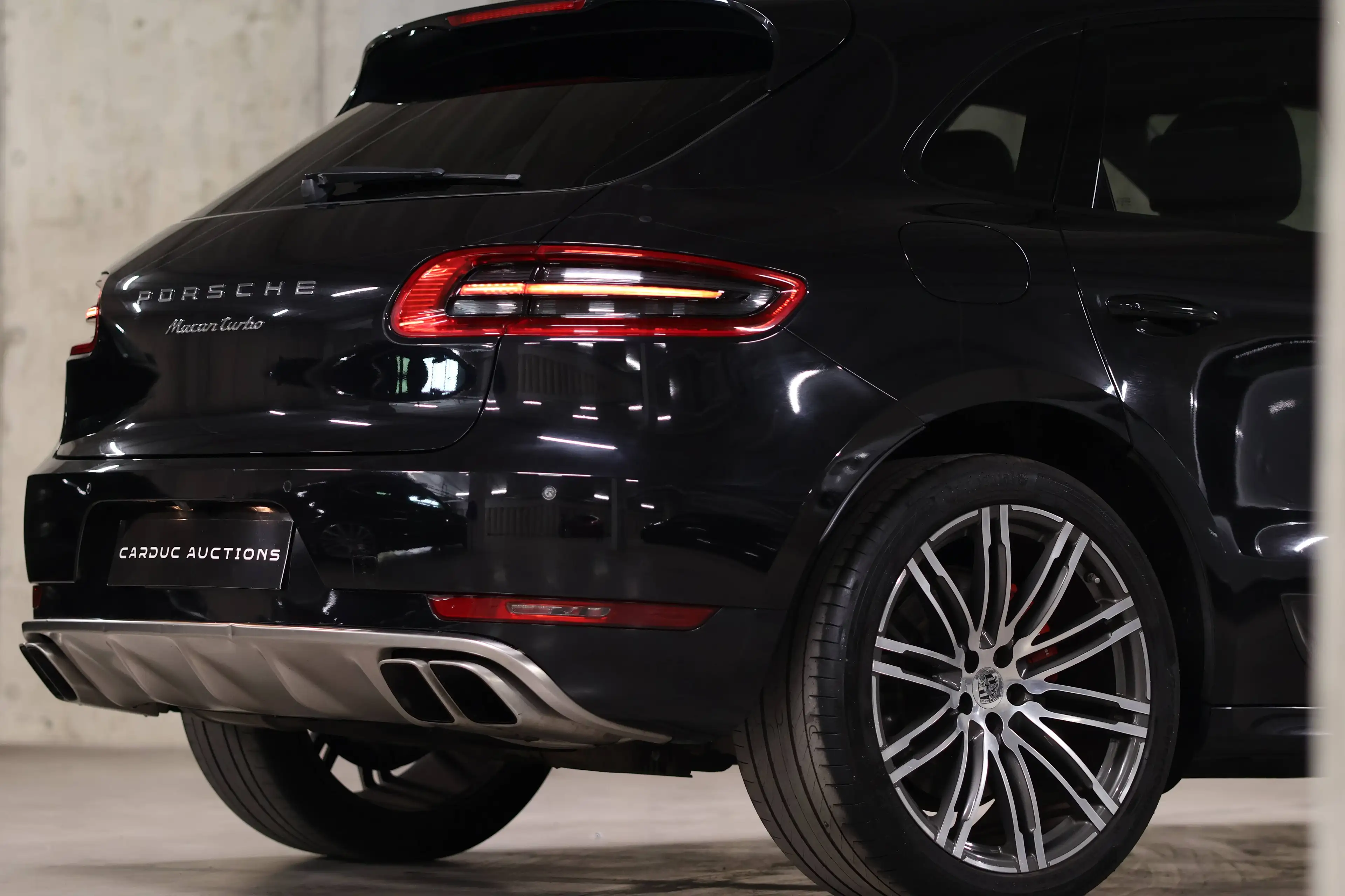 Porsche Macan Macan Turbo PDK — photo 12