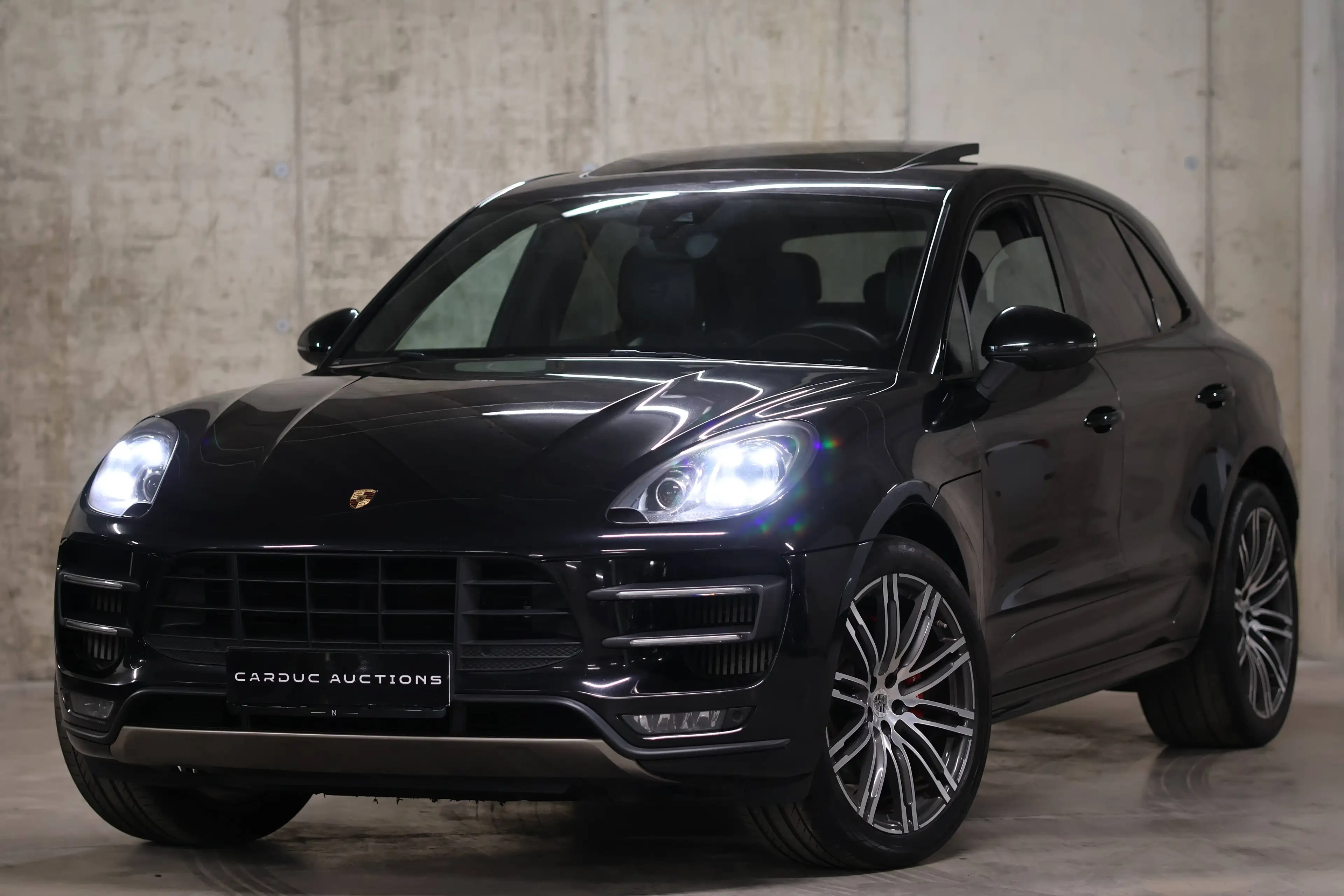 Porsche Macan Macan Turbo PDK — photo 6