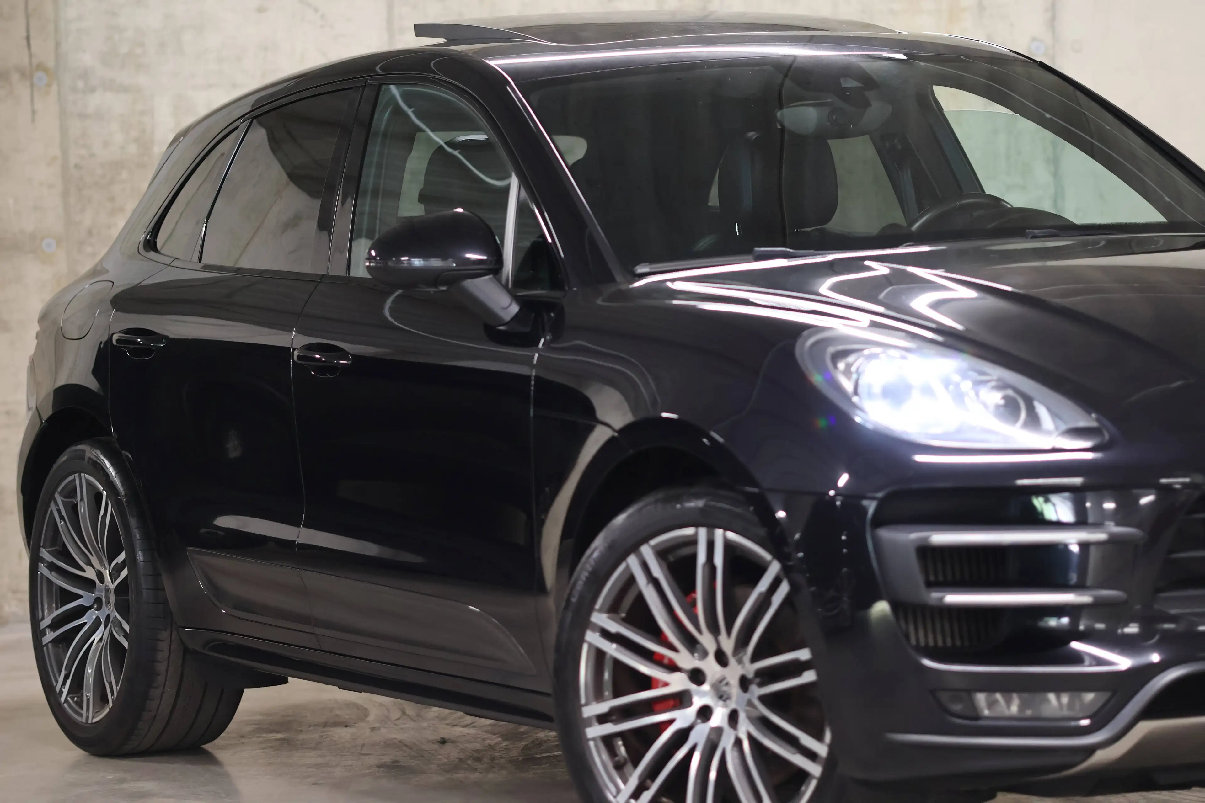 Porsche Macan Macan Turbo PDK — photo 4