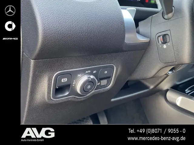 Mercedes-Benz EQB view 14