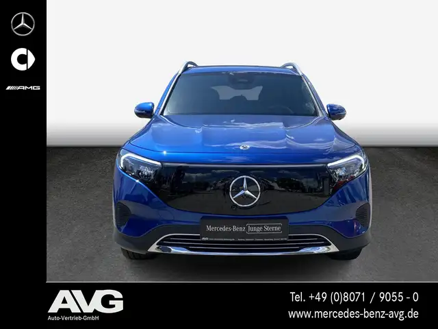 Mercedes-Benz EQB view 2