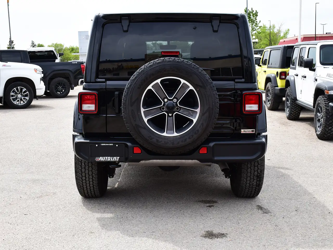 Jeep Wrangler снимка Jeep Wrangler