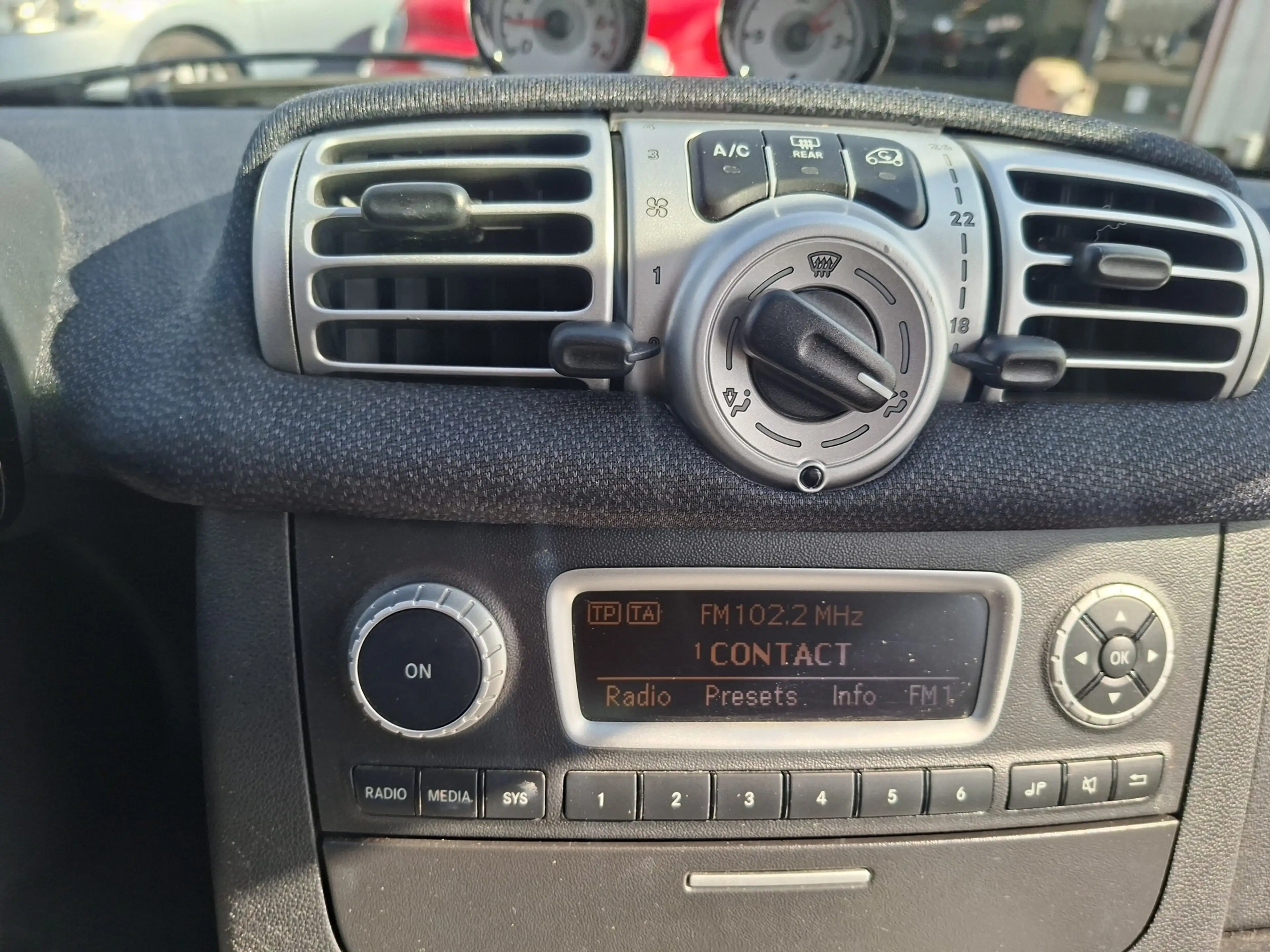 smart forTwo Coupe 1.0i Mhd Pulse Softouch — photo 10