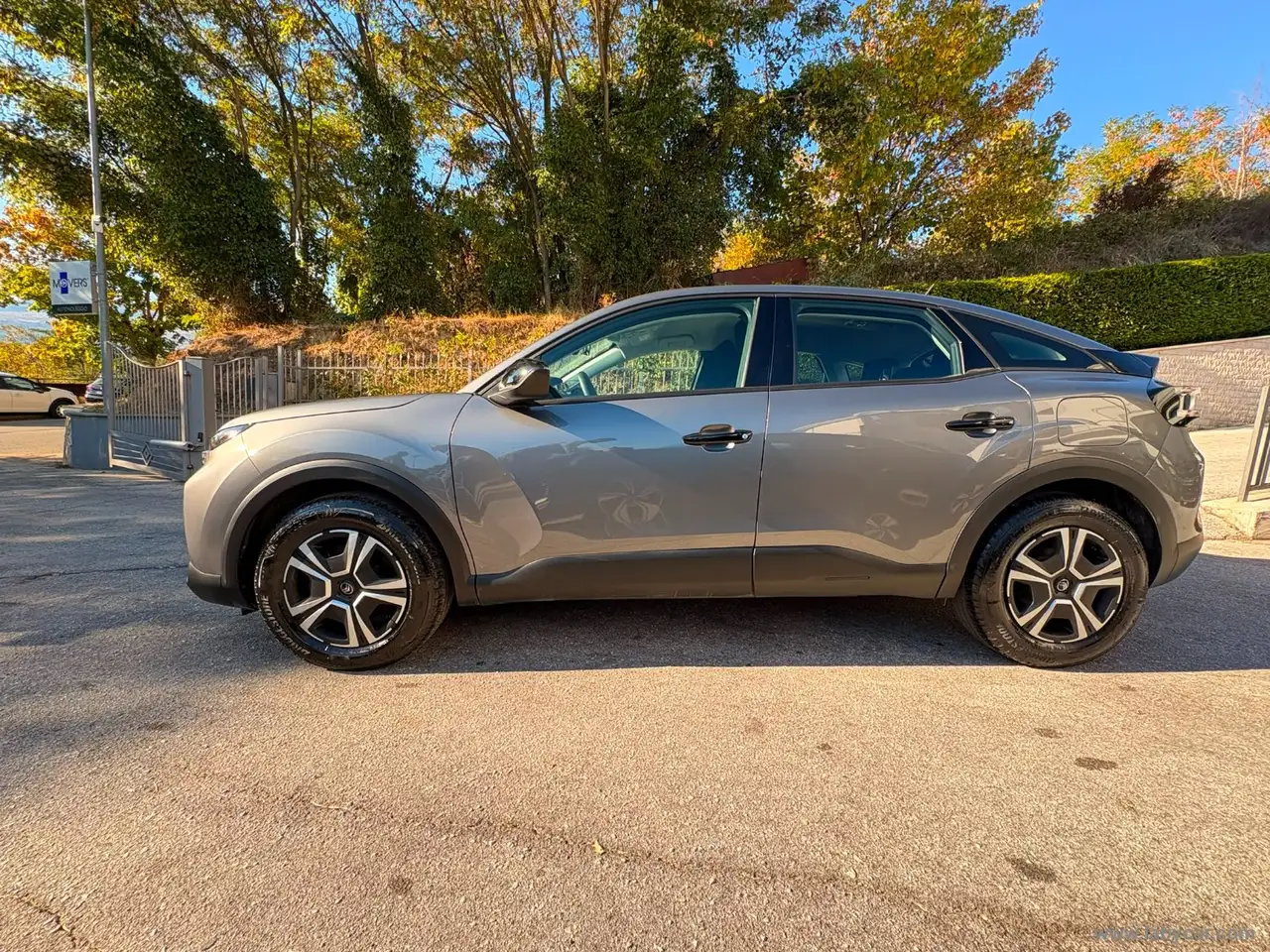 2025 Citroen C4 Hybrid 110 e-DCS6 You, photograph 8