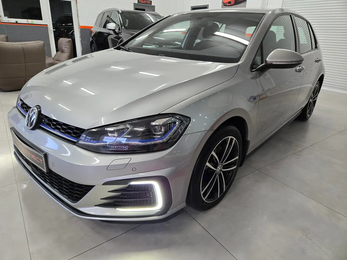Volkswagen Golf *GTE*TISSUS SPORT*NAVI*CAMERA*LED*SPORT LINE* Argent - 2