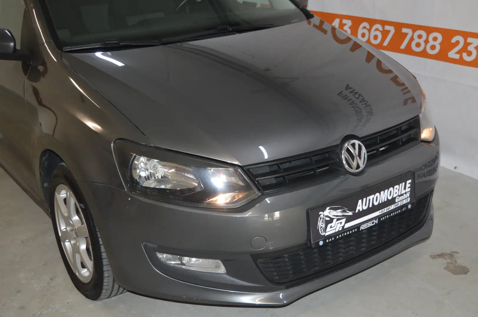 Volkswagen Polo 1,2 **2.Besitz**Klima**Pickerl 08/26** Grau - 2