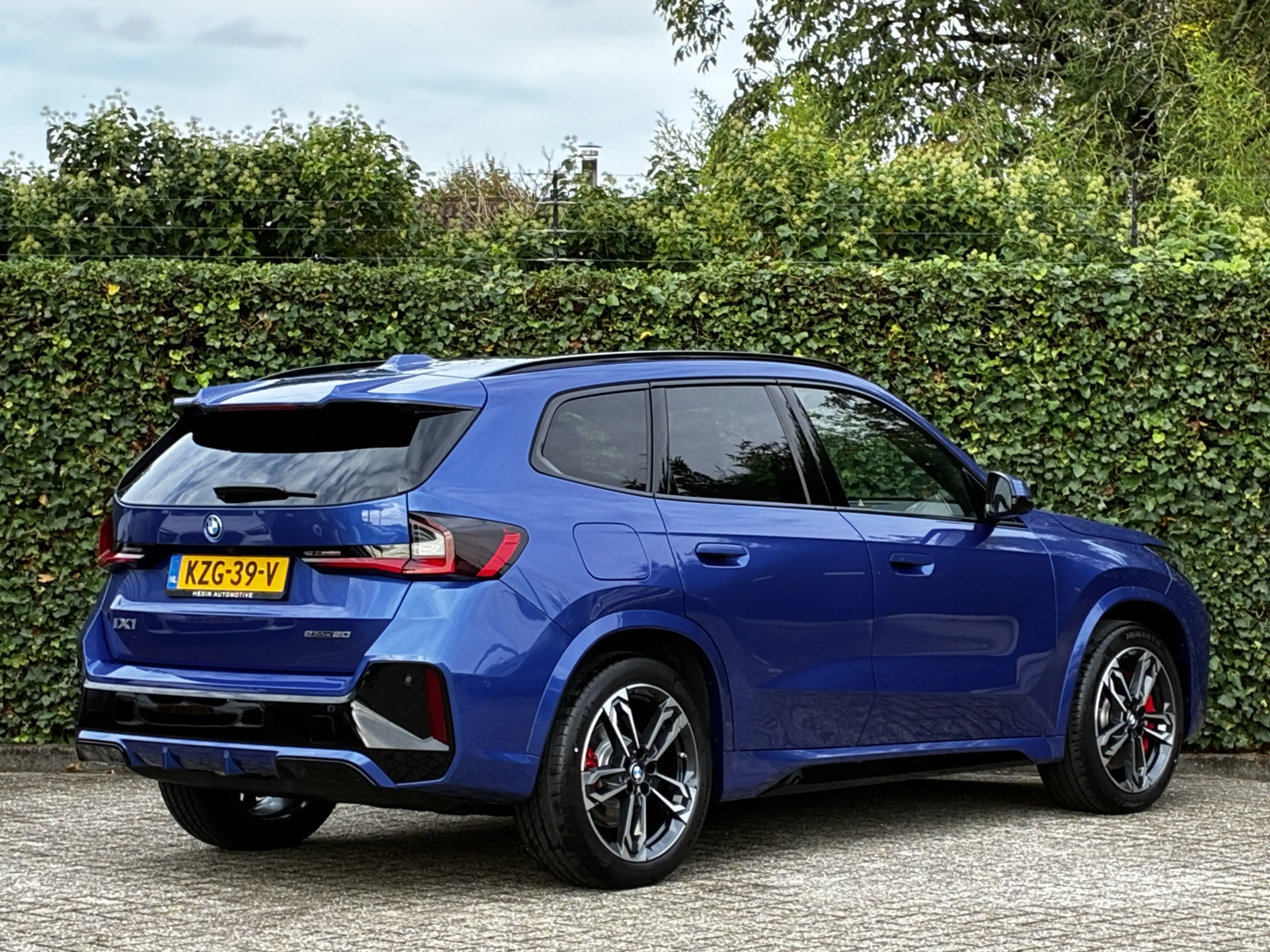 BMW iX1 eDrive20 | M-Sport Pro | 19'' | Panorama | Driv. A — photo 3
