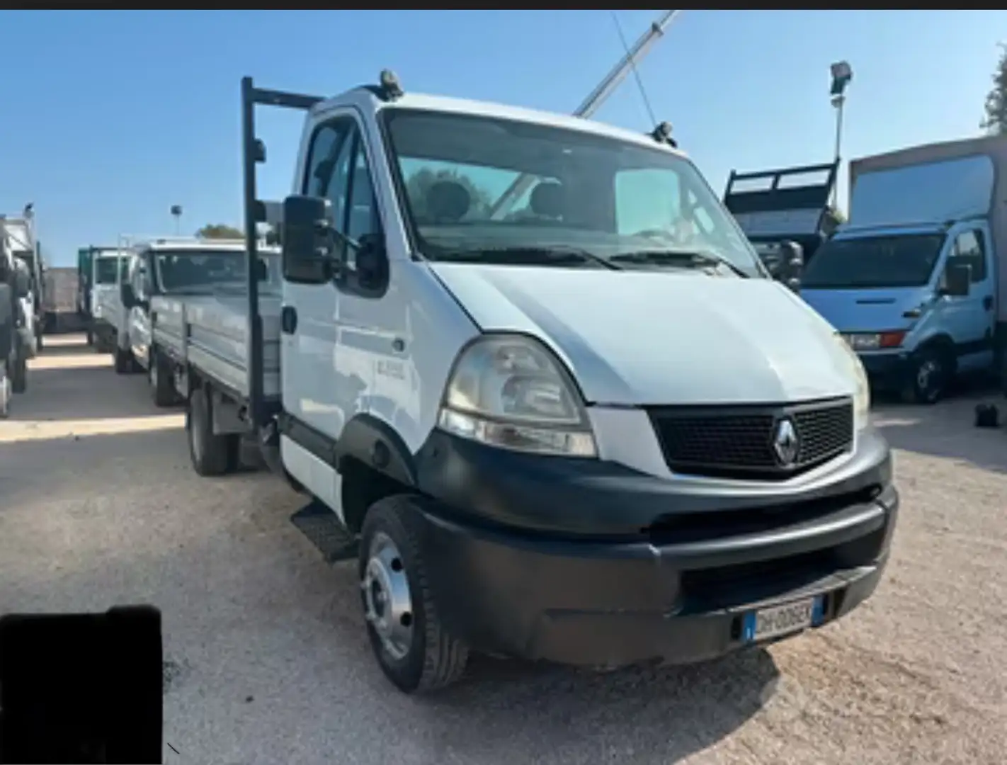Renault Master Білий - 1